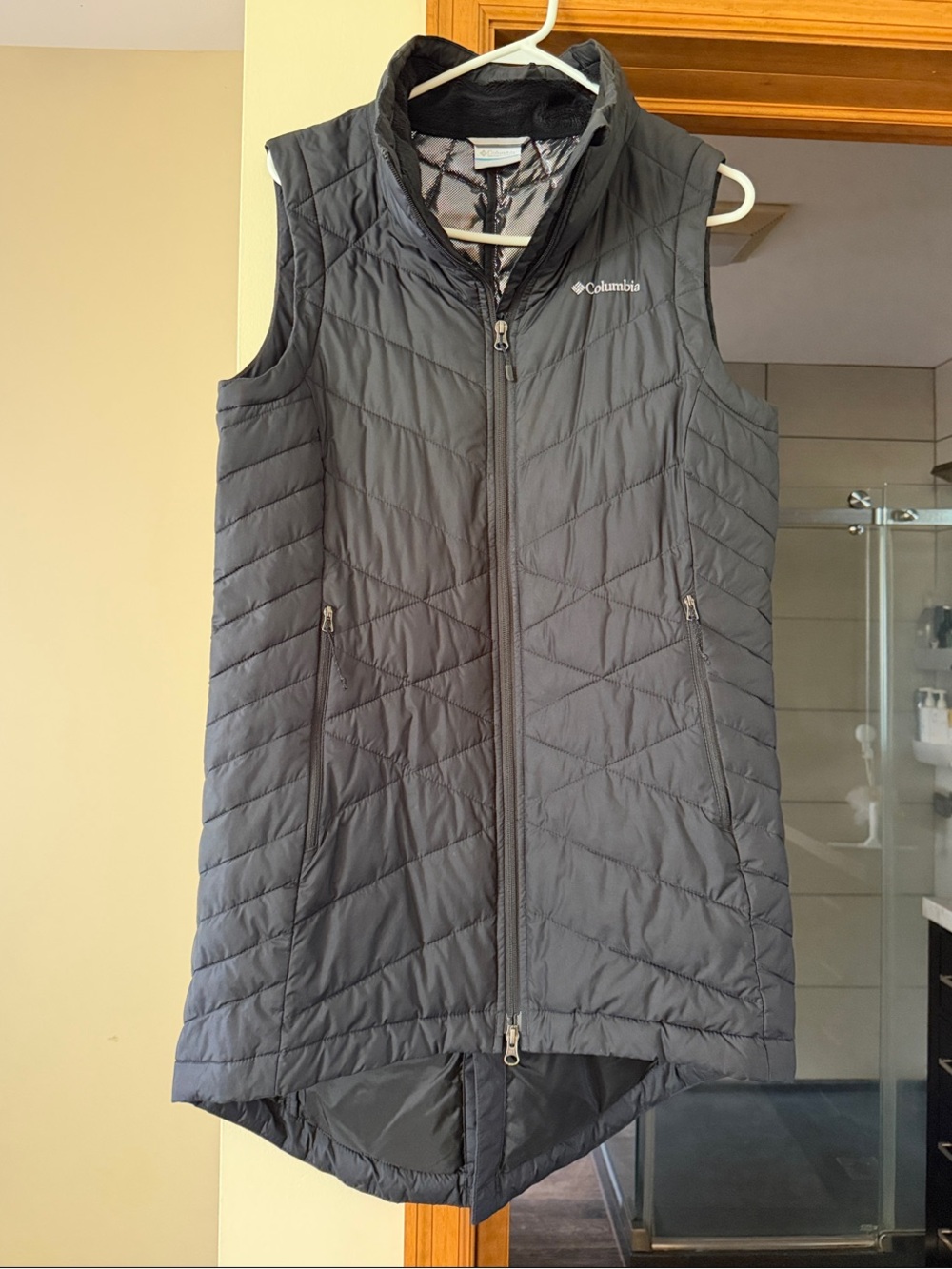 Columbia Women's Black Quilted Insulated Vest